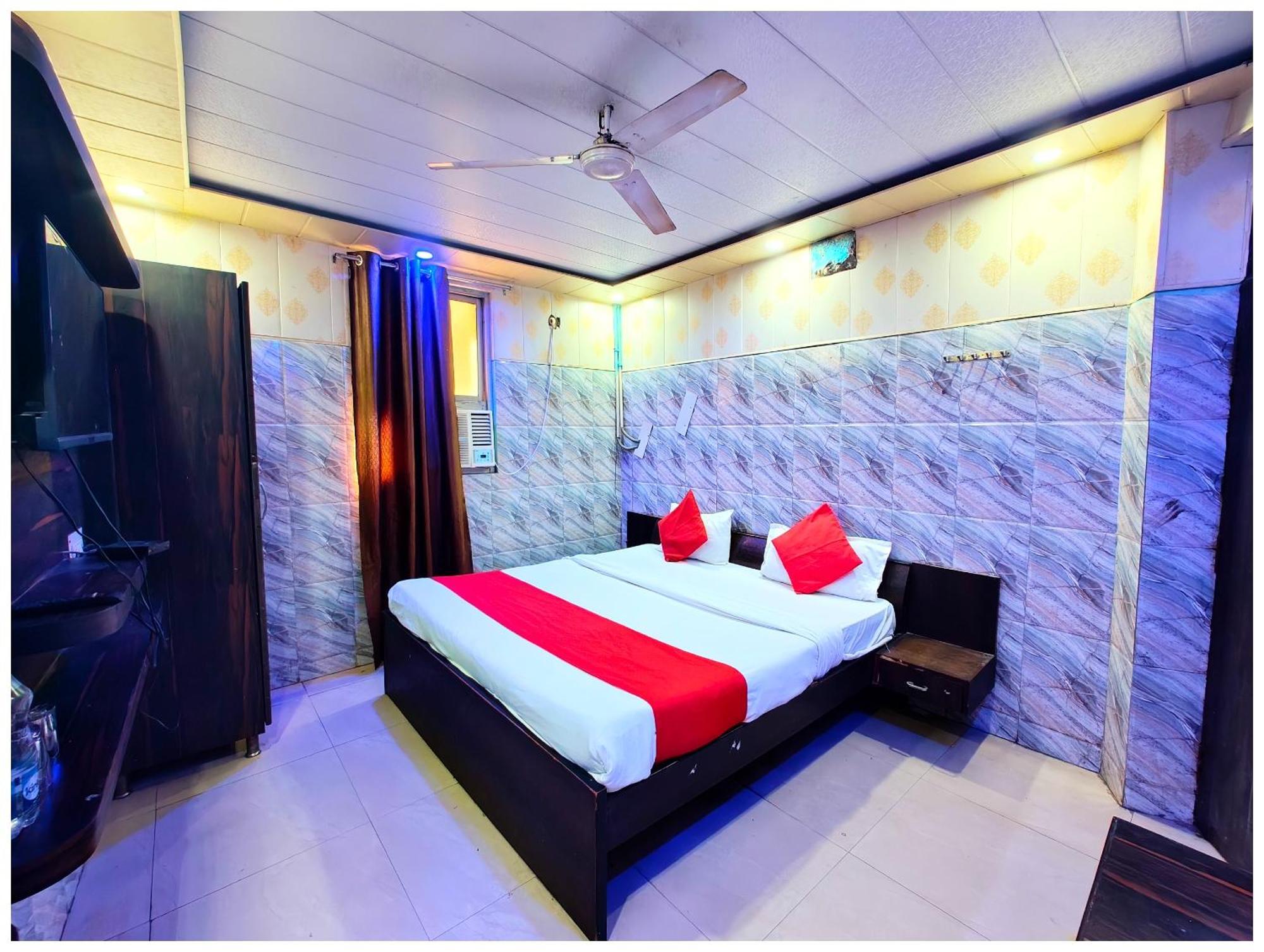 Hotel# Krishna Palace Near Railway Station -free Wi-fi And Parking Facilities - A Rated Hotel Lucknow