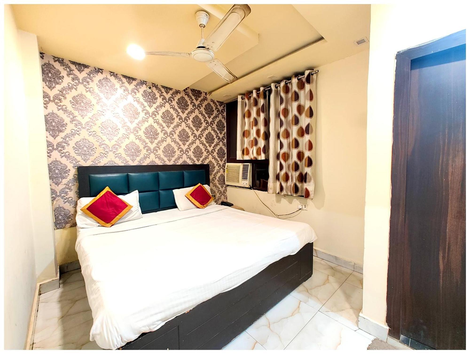 Luxuary Kabir - Palace - Near Railway Station And Shiv Temple - A Luxuary In Hotel Lucknow