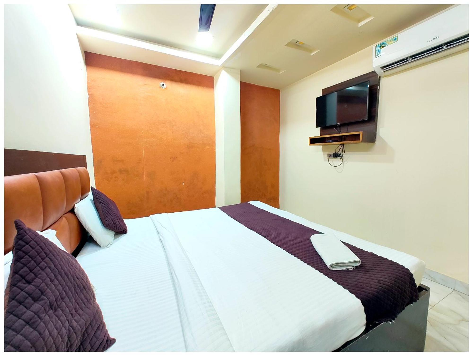 Luxuary Kabir - Palace - Near Railway Station And Shiv Temple - A Luxuary In 4* Lucknow
