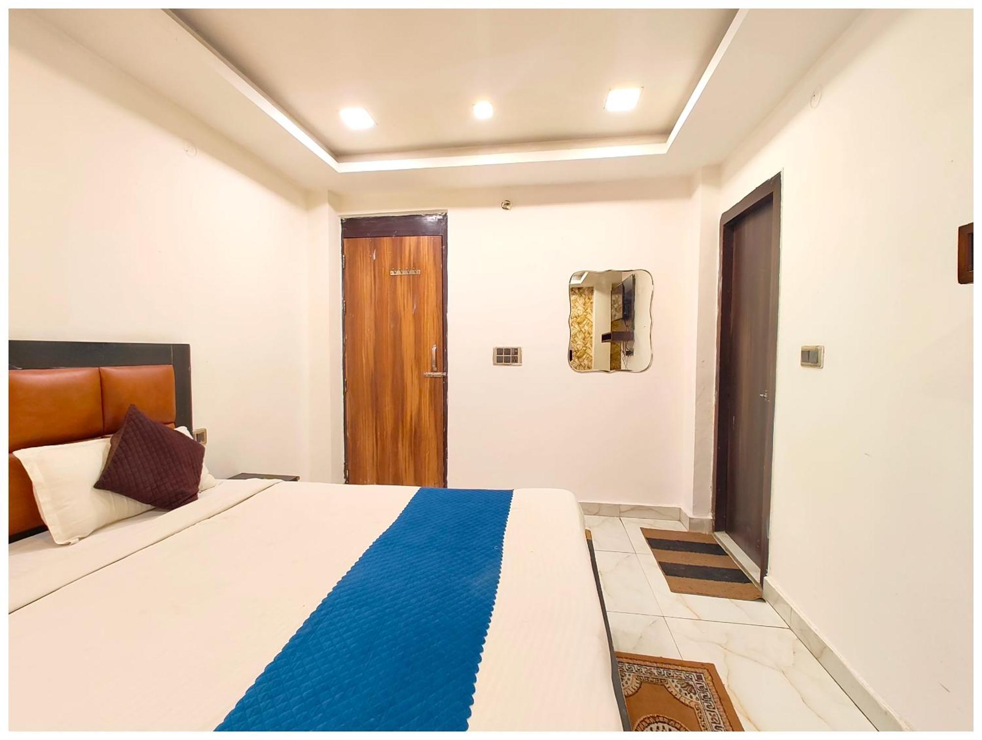 Luxuary Kabir - Palace - Near Railway Station And Shiv Temple - A Luxuary In Hotel 4*