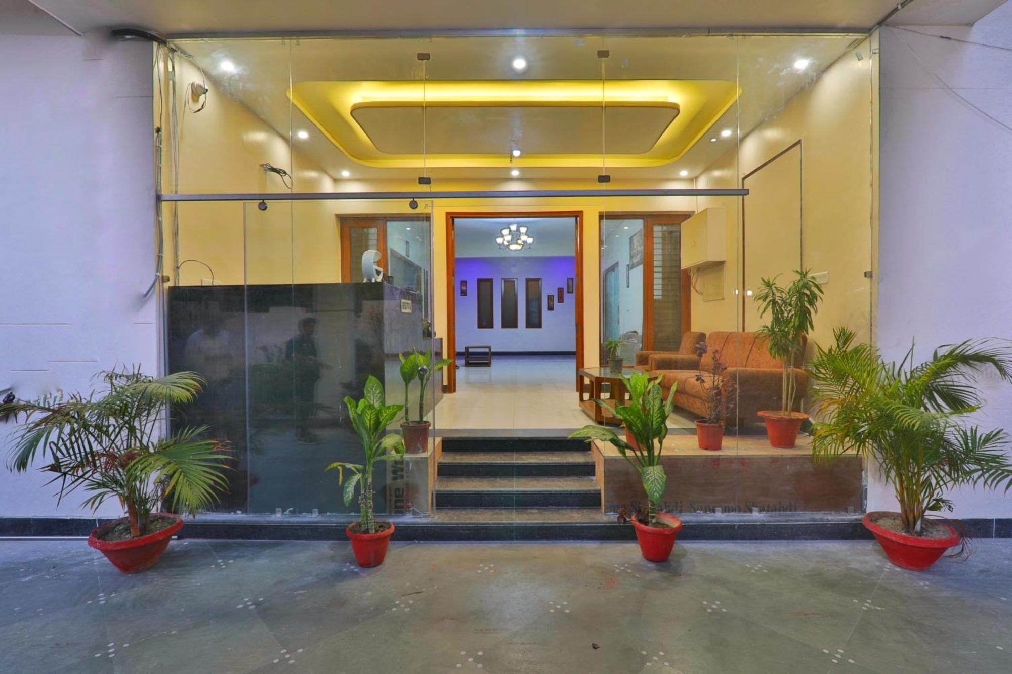 Hotel Hl Tokyo Lucknow