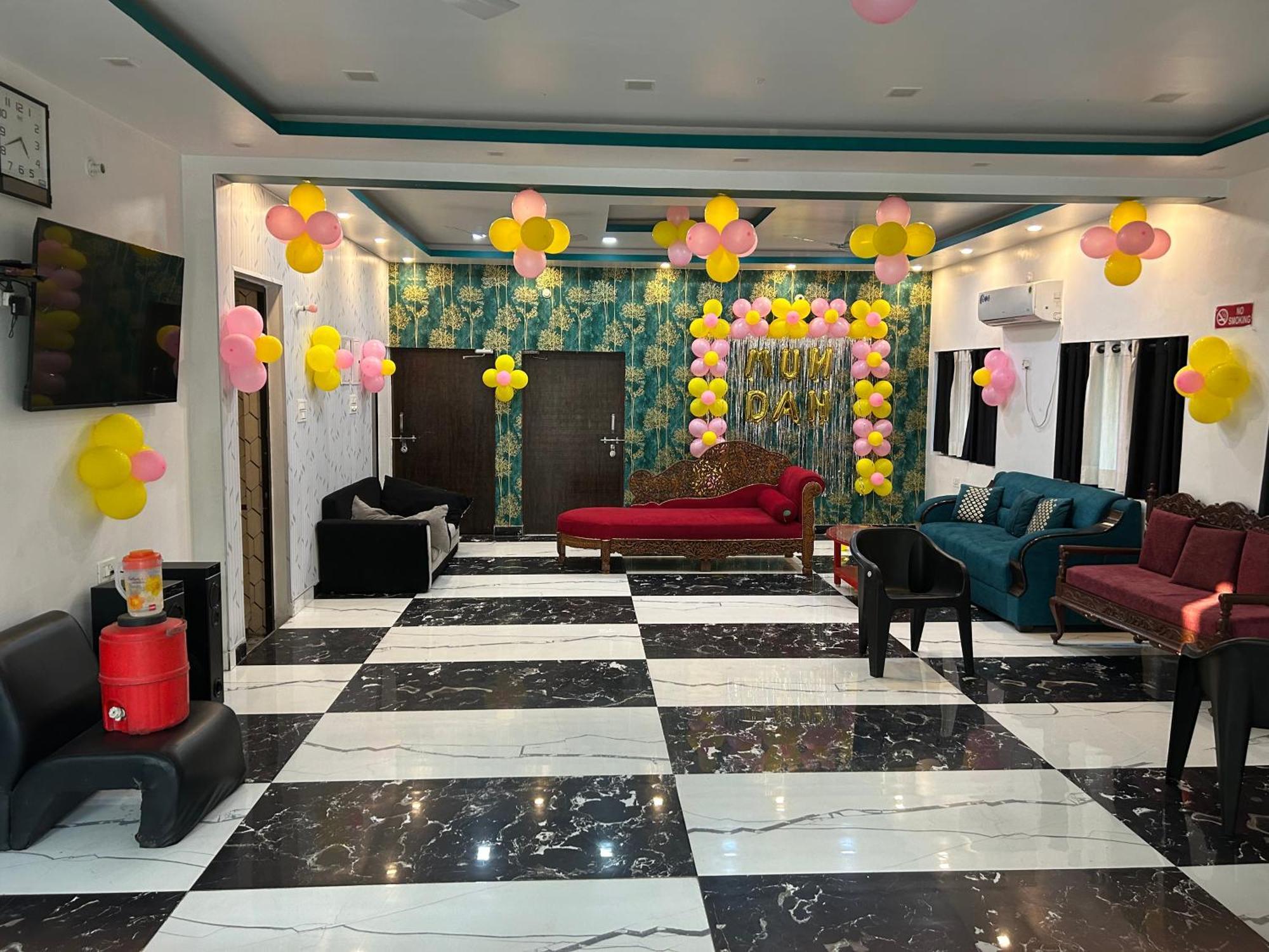 Sm Lucknow