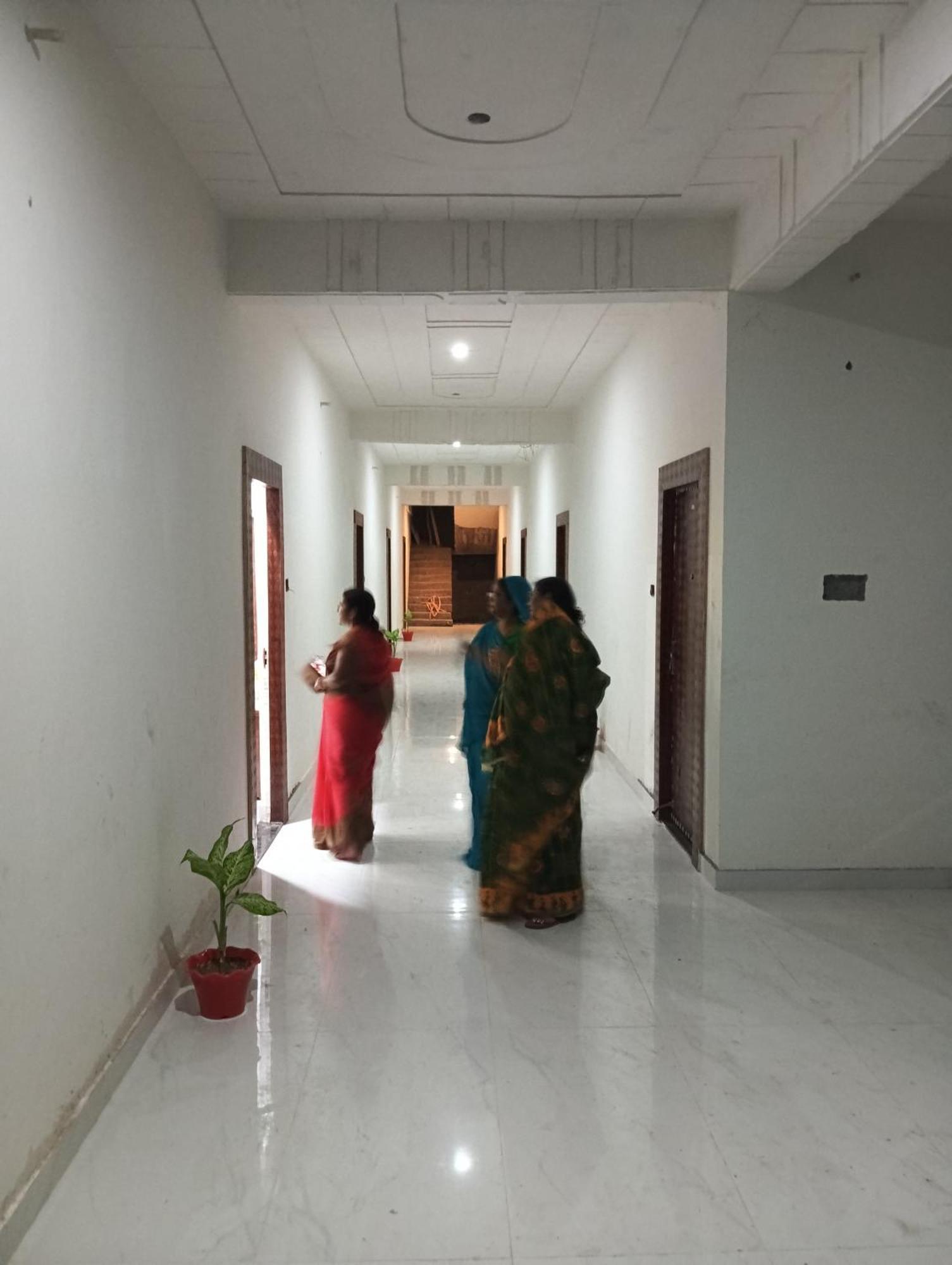 D P Palace Lucknow