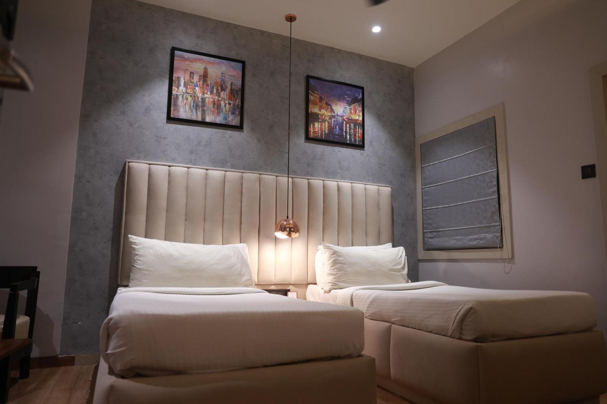 Sapna Clarks 3* Lucknow