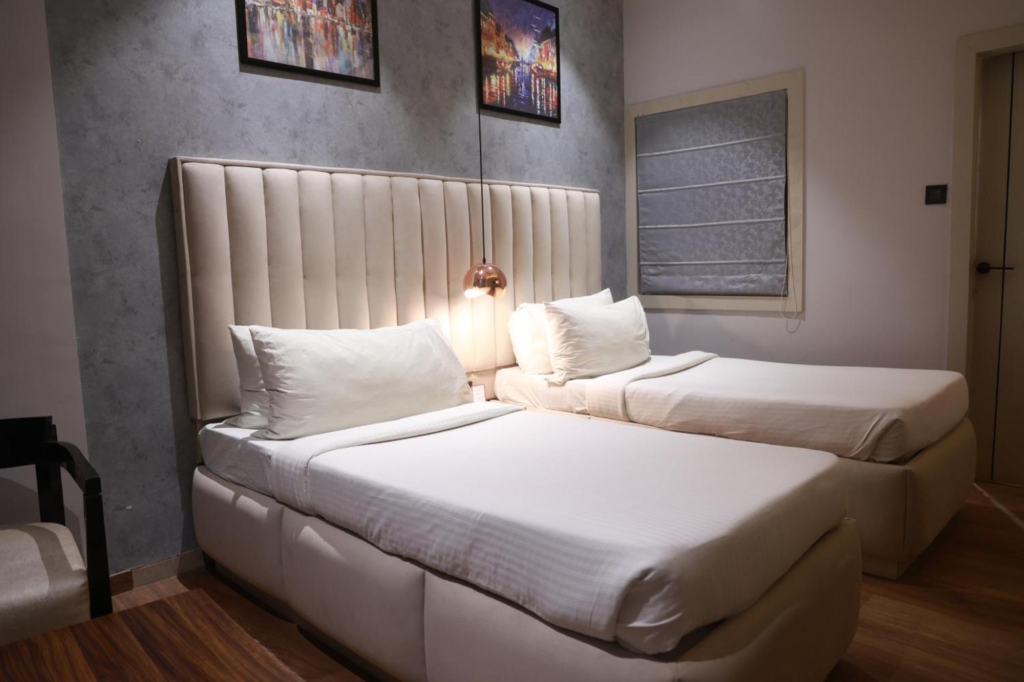 Sapna Clarks 3* Lucknow