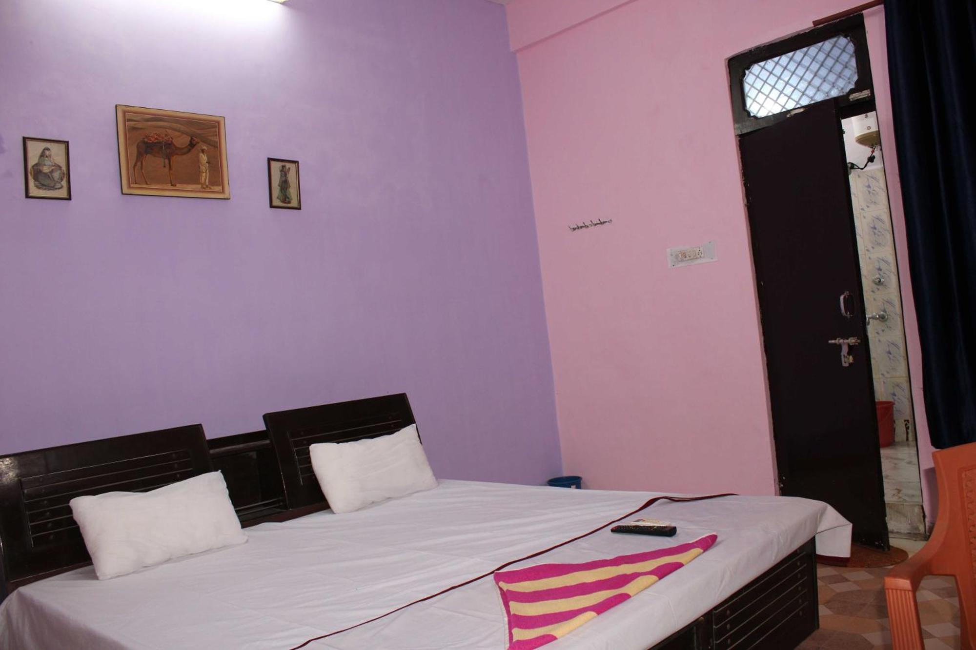 Hotel O Gracious Lucknow