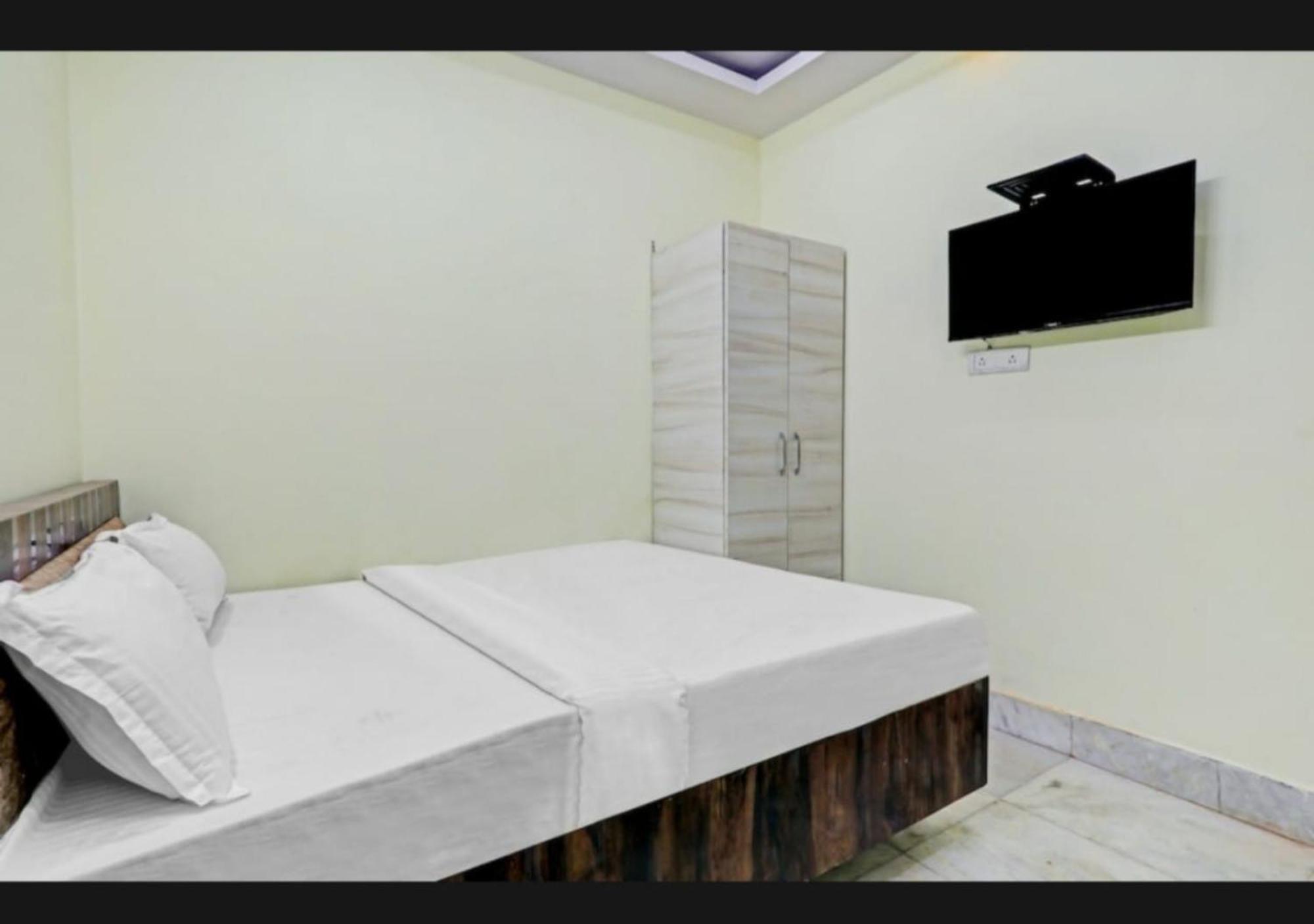 Premium Sna Near Metro Sation Charbagh - Free Wifi Facilities - Fully Air Conditioning - Service And Excellent Customer Service Awarded - Book Now Hotel Lucknow