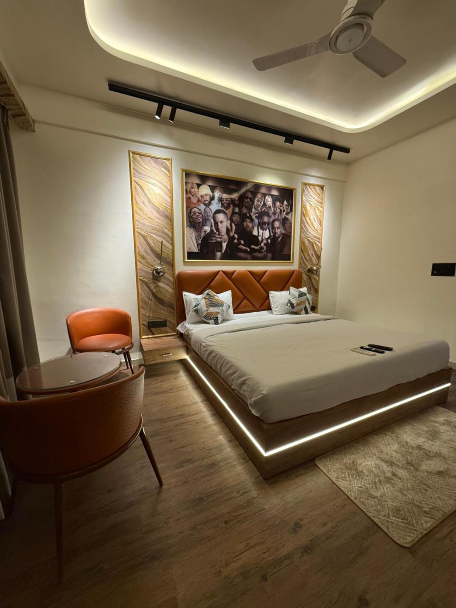 Luxe With Balcony -high Rise Lucknow