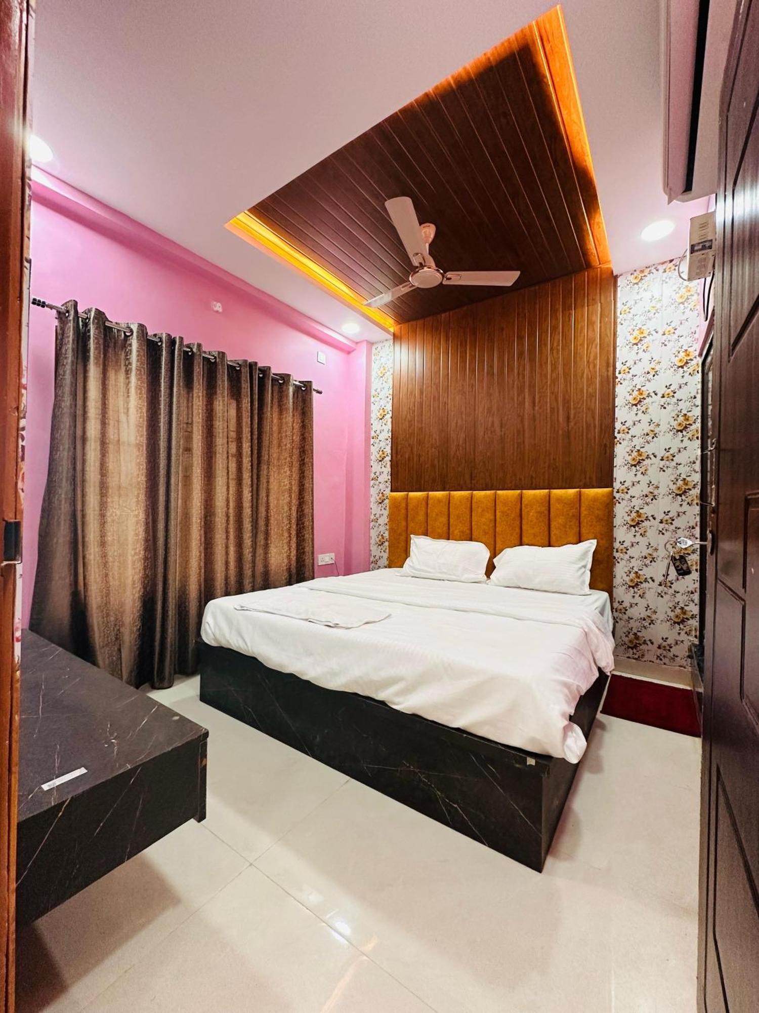 Airport Hotel Lucknow