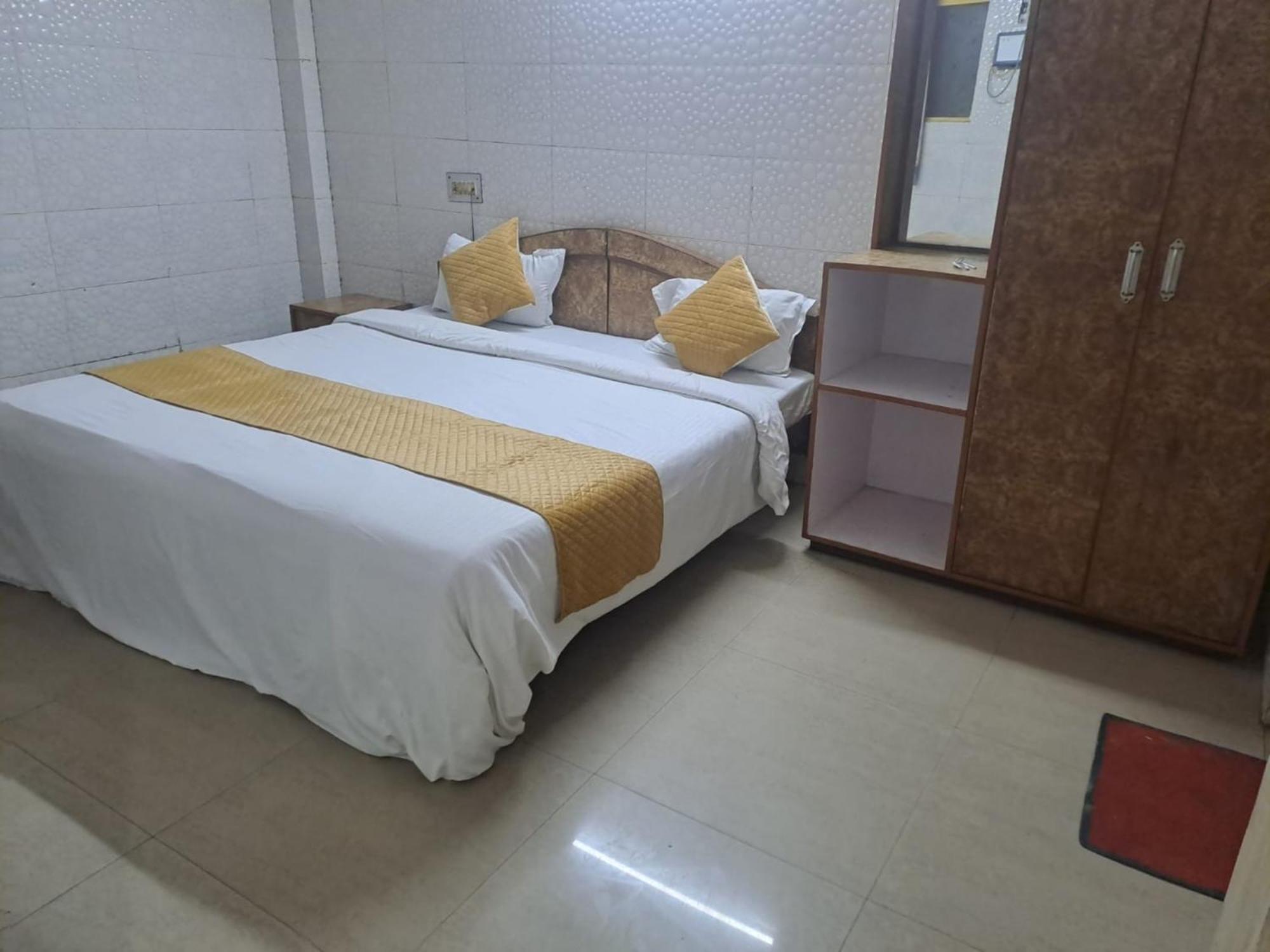 Mangalam Luxuary Near Railway Station - A Luxuary