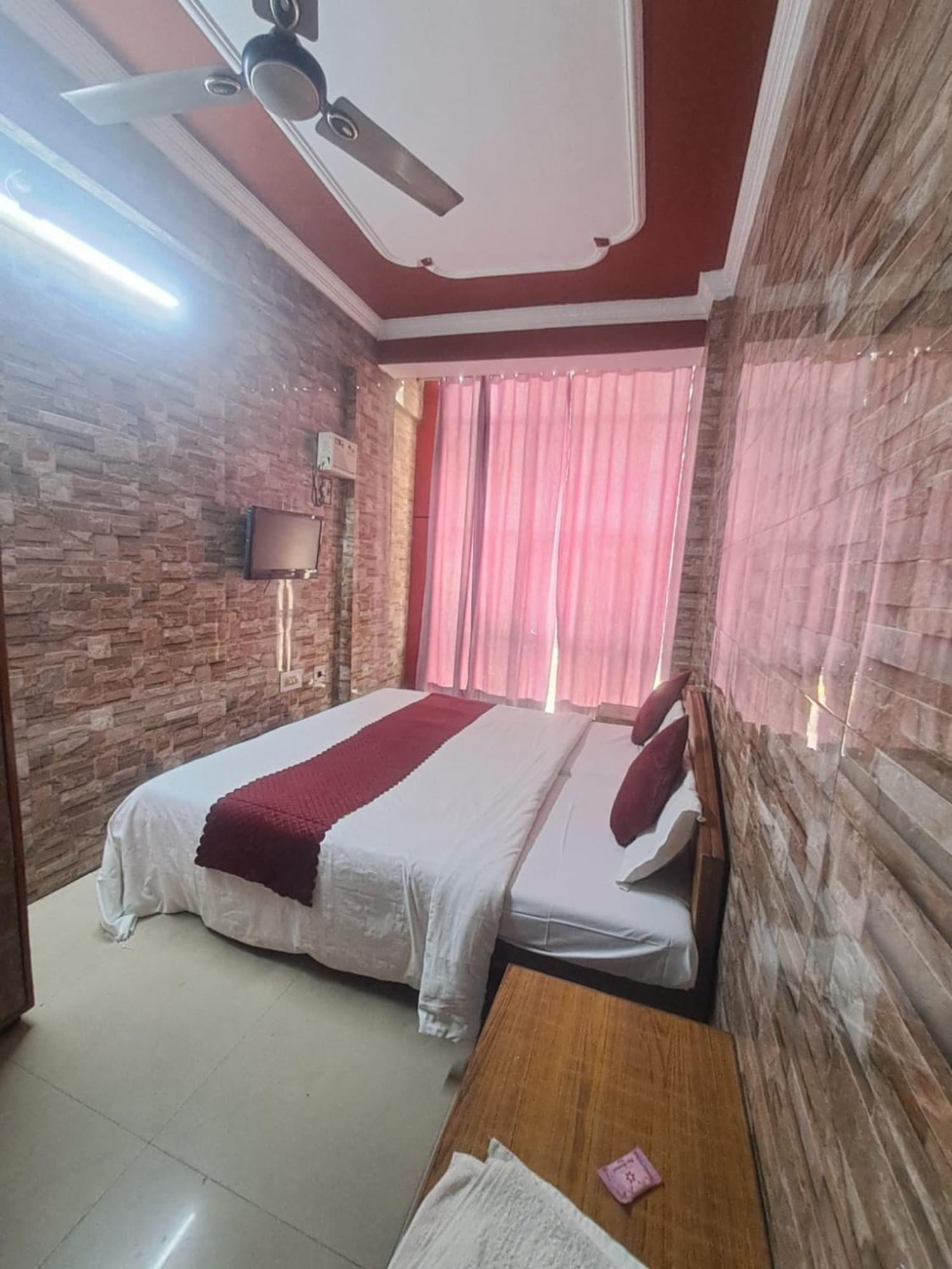 Mangalam Luxuary Near Railway Station - A Luxuary 4*