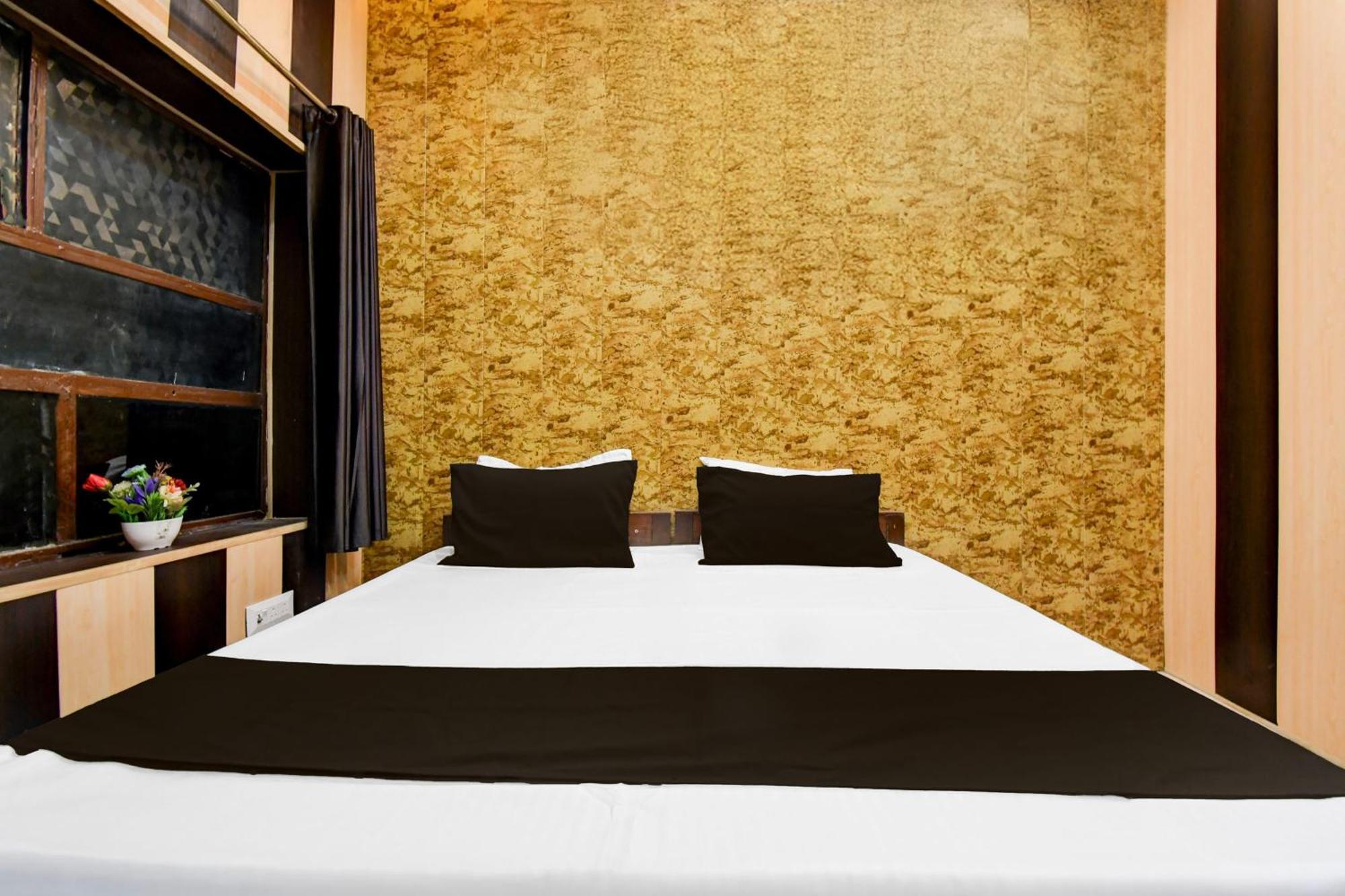 Hotel O Triveni