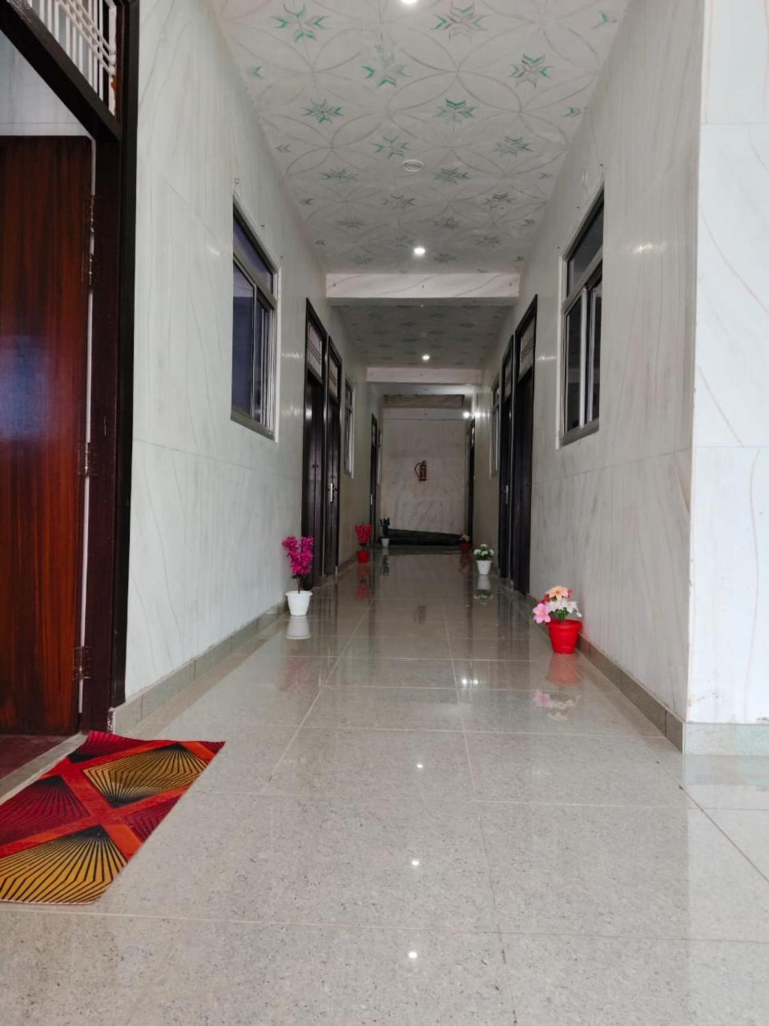 Sana ! - A Budget And Banquet Hall In Lucknow
