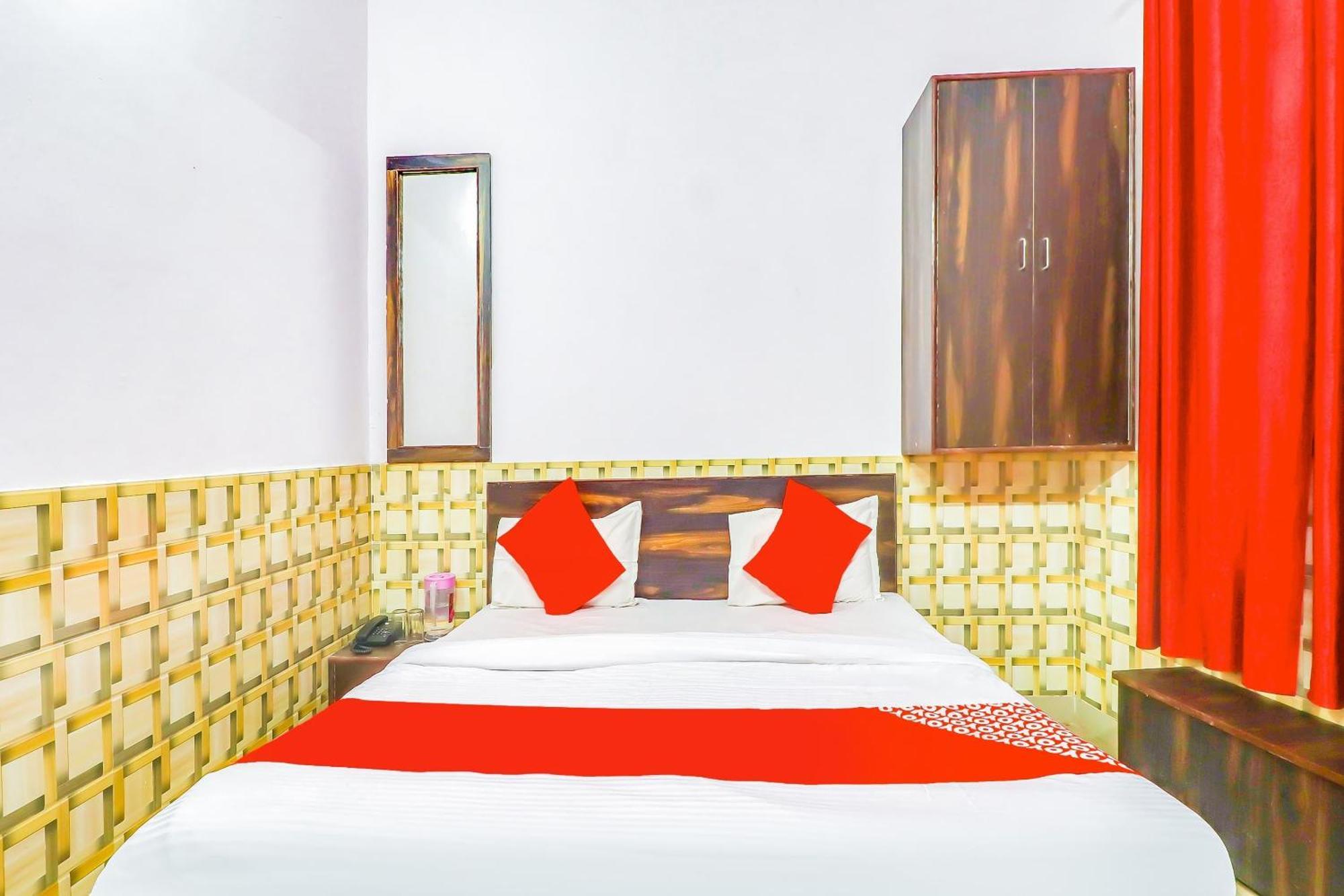Hotel O Dolphin Lucknow