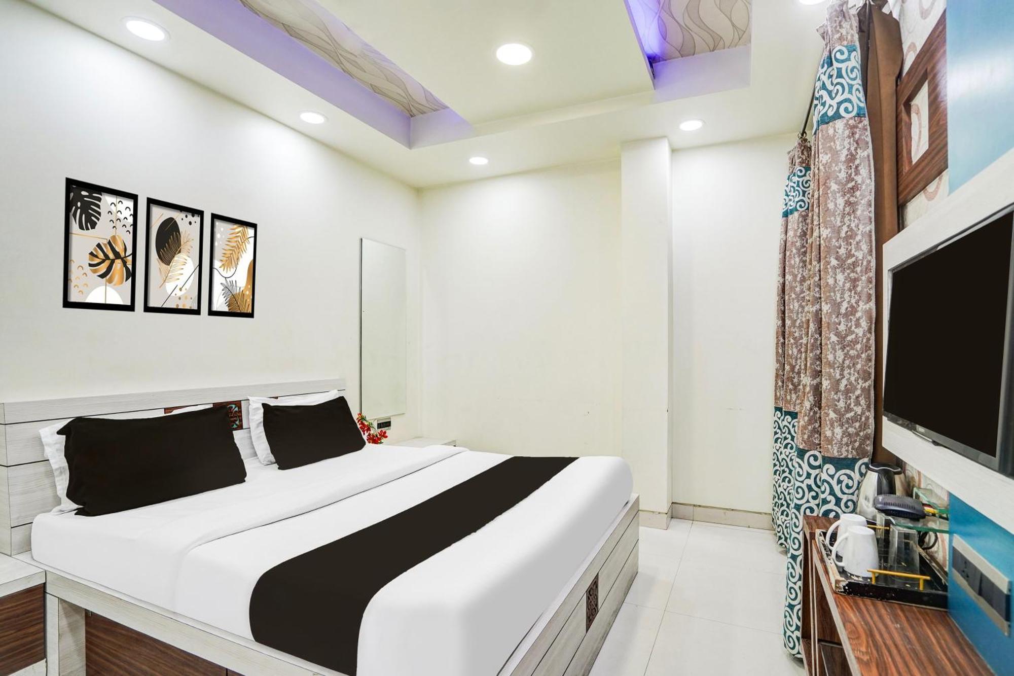 Collection O Junction Formerly Arjun International Hotel 3*