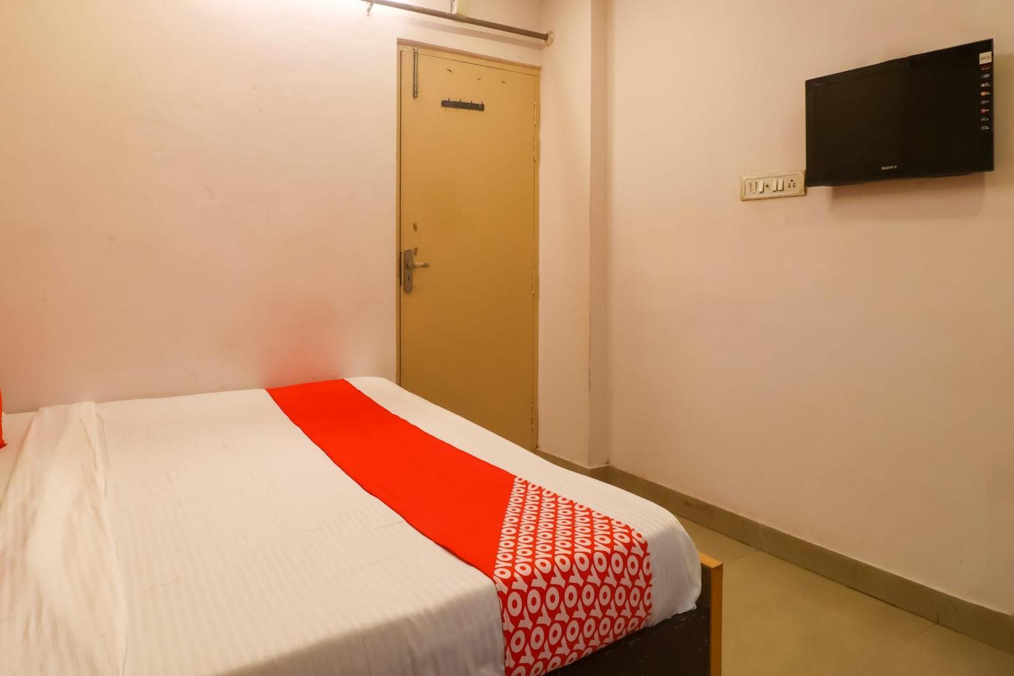 Hotel O Maa Arya Lucknow