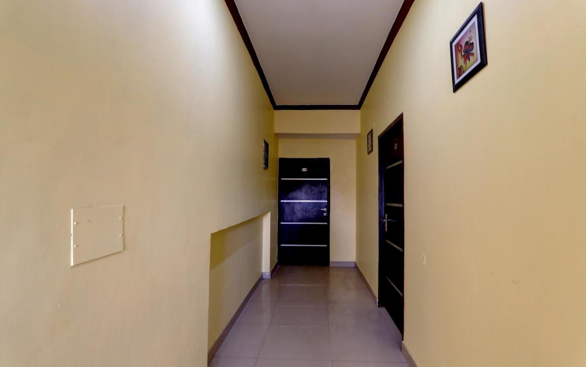 O Sri Krishna Palace Hotel
