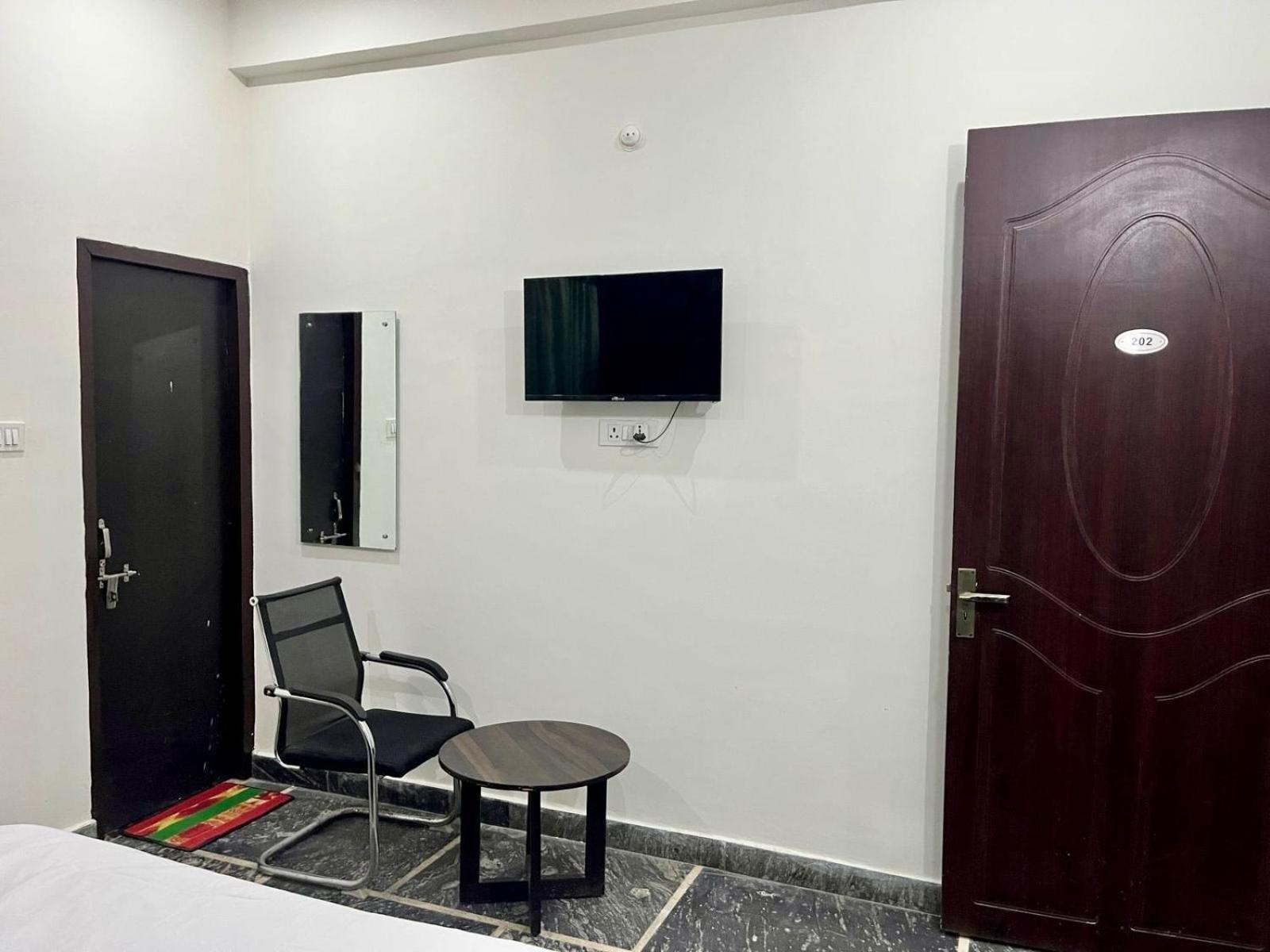 Hotel Hotel O Alacia Stays Lucknow