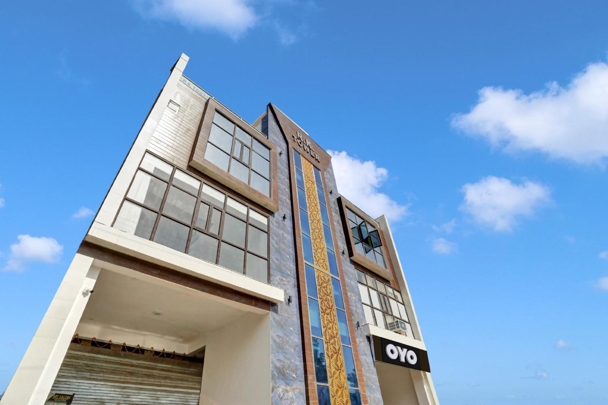 Hotel Hotel O Alacia Stays