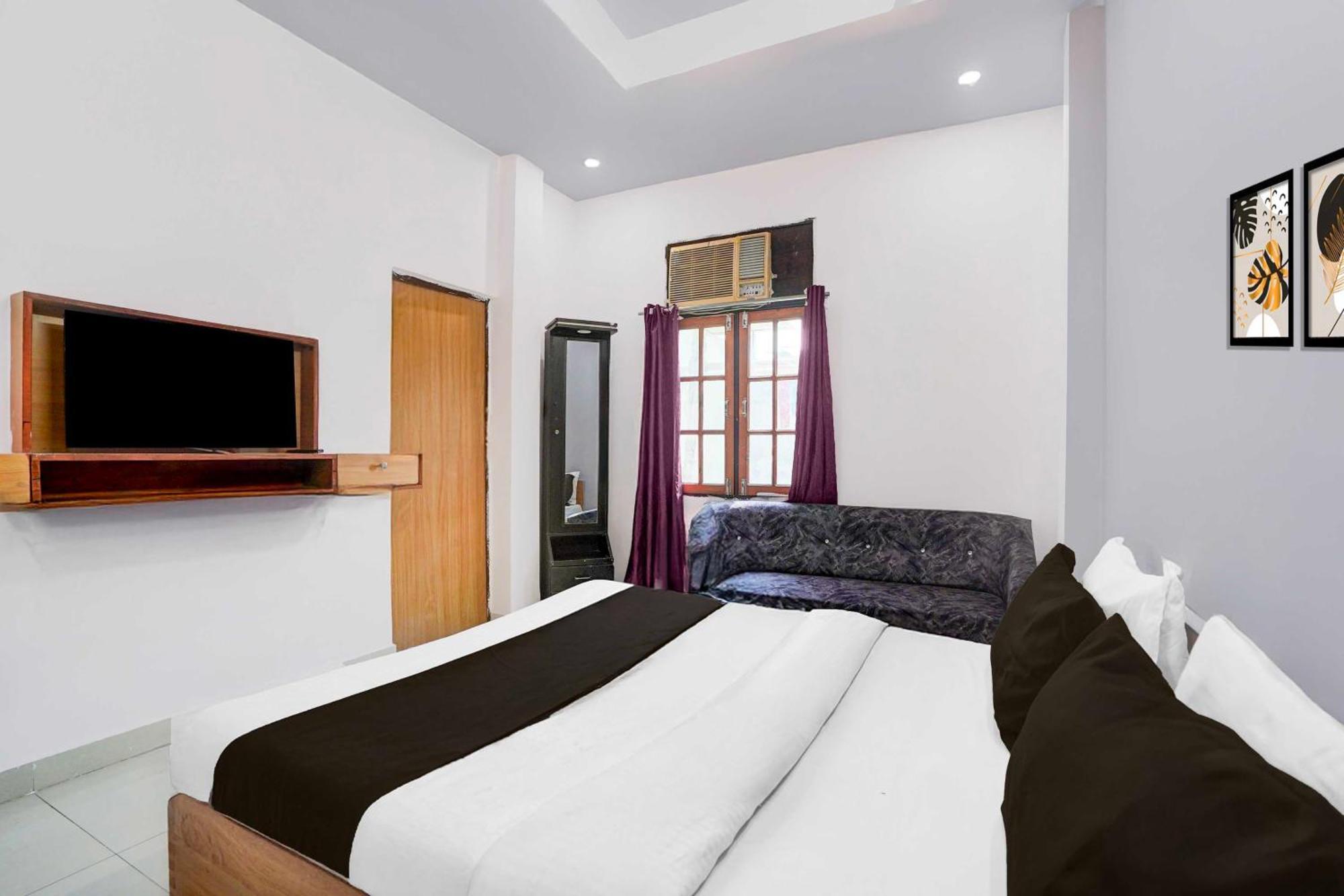 Collection O Gomti Nagar Near Amity 3* Lucknow