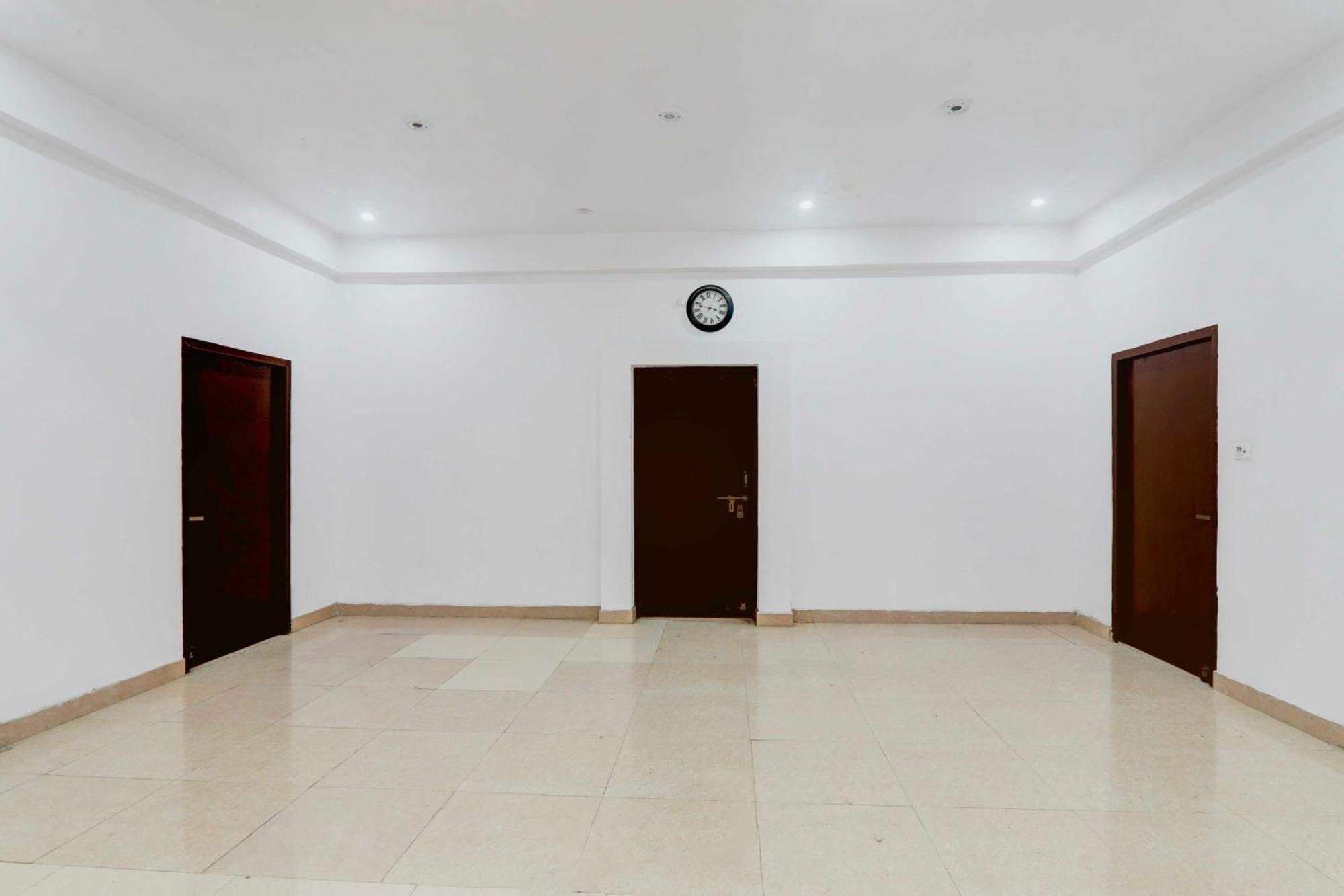 Hotel Collection O Insaf Nagar Munshipuliya 3*