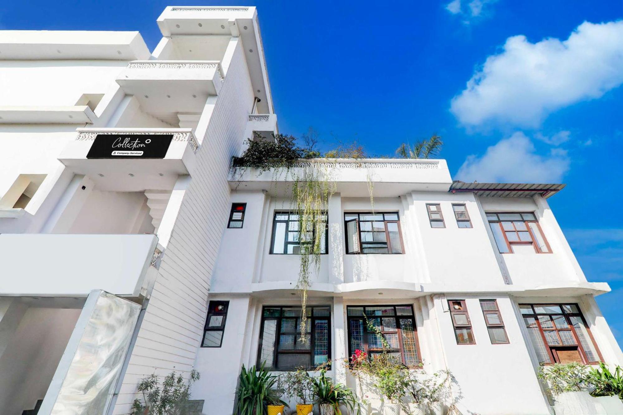 Collection O Insaf Nagar Munshipuliya Hotel 3*