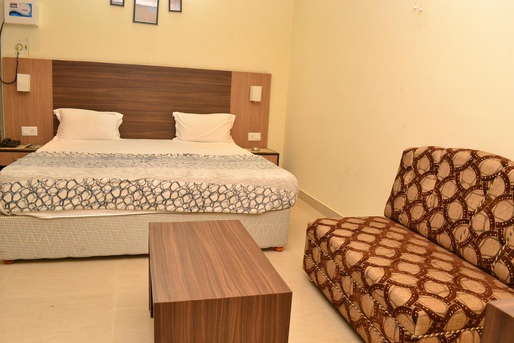 The President Hotel Lucknow
