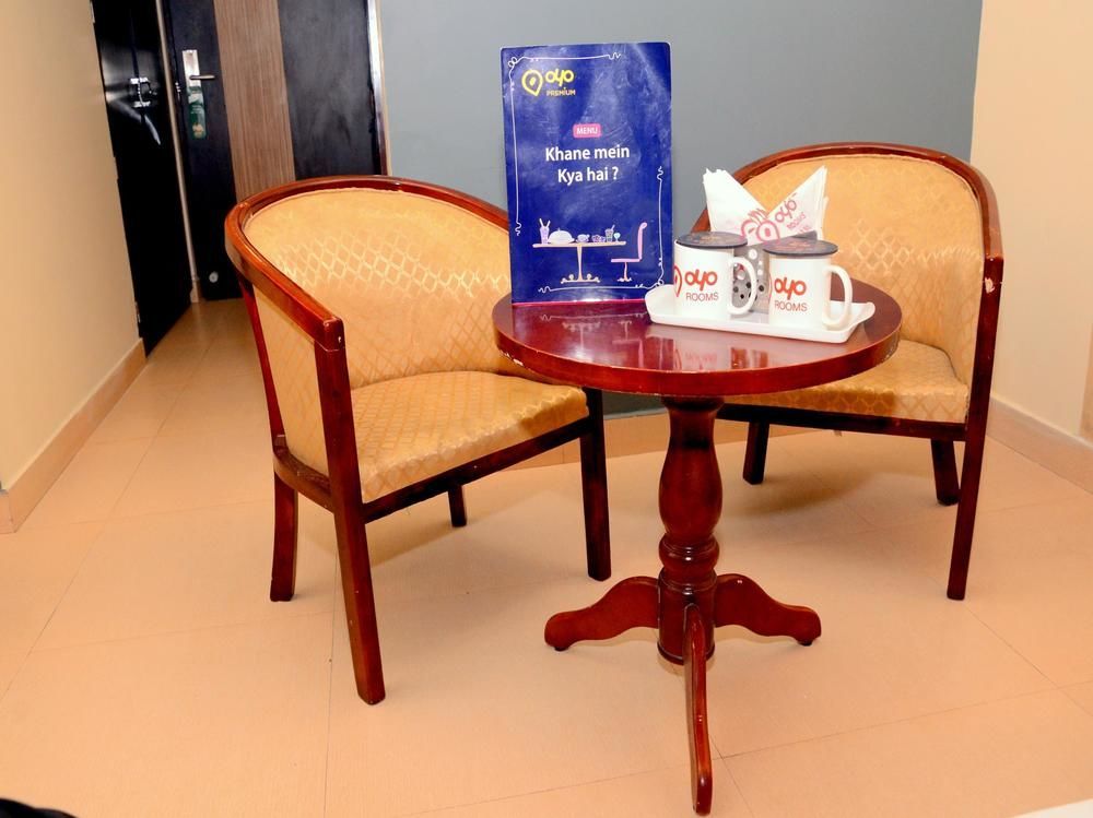 Hotel Oyo 2136 Hotel The Continental Lucknow