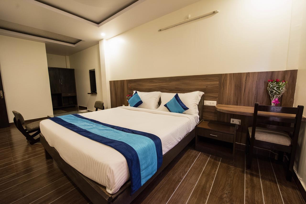 Eclat Mint Gomti Nagar Inn