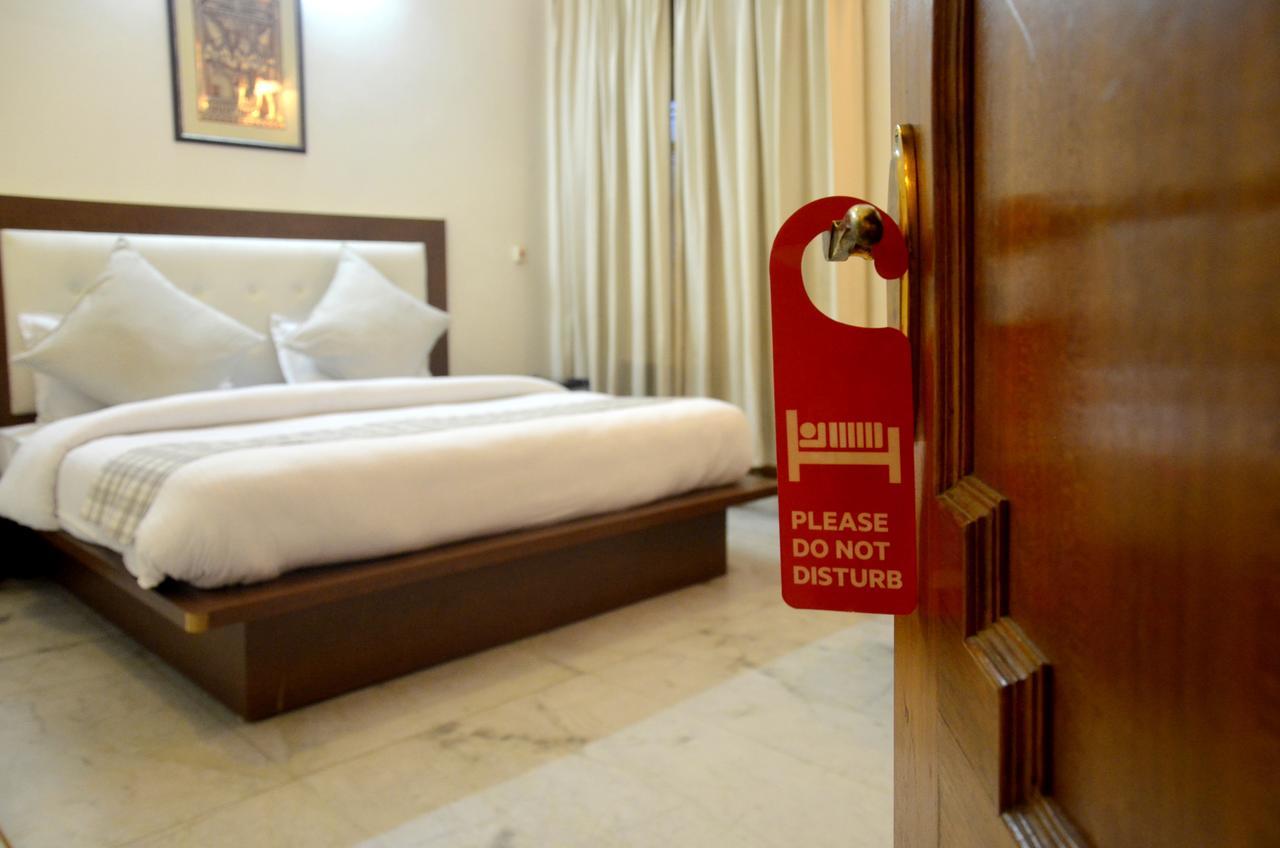 Oyo 5634 Ivy - Manoj Pandey Chowk Hotel