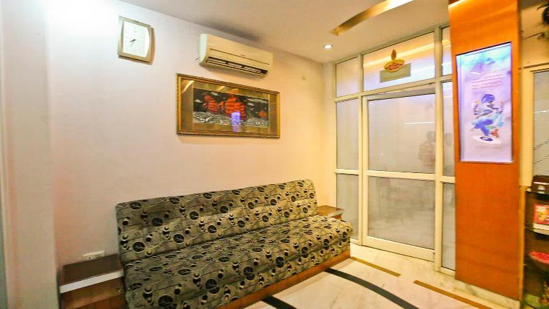 Mandakini Saket Regency 2*