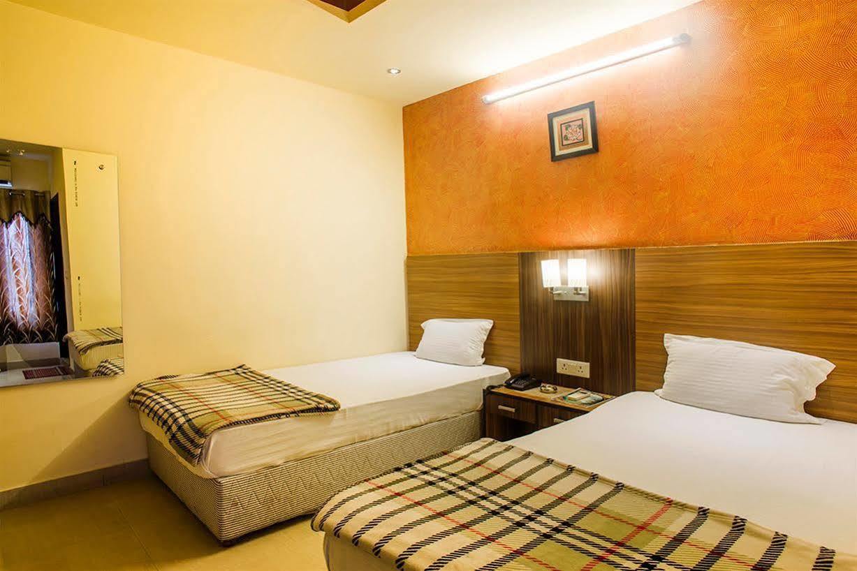 Hotel The President 2*