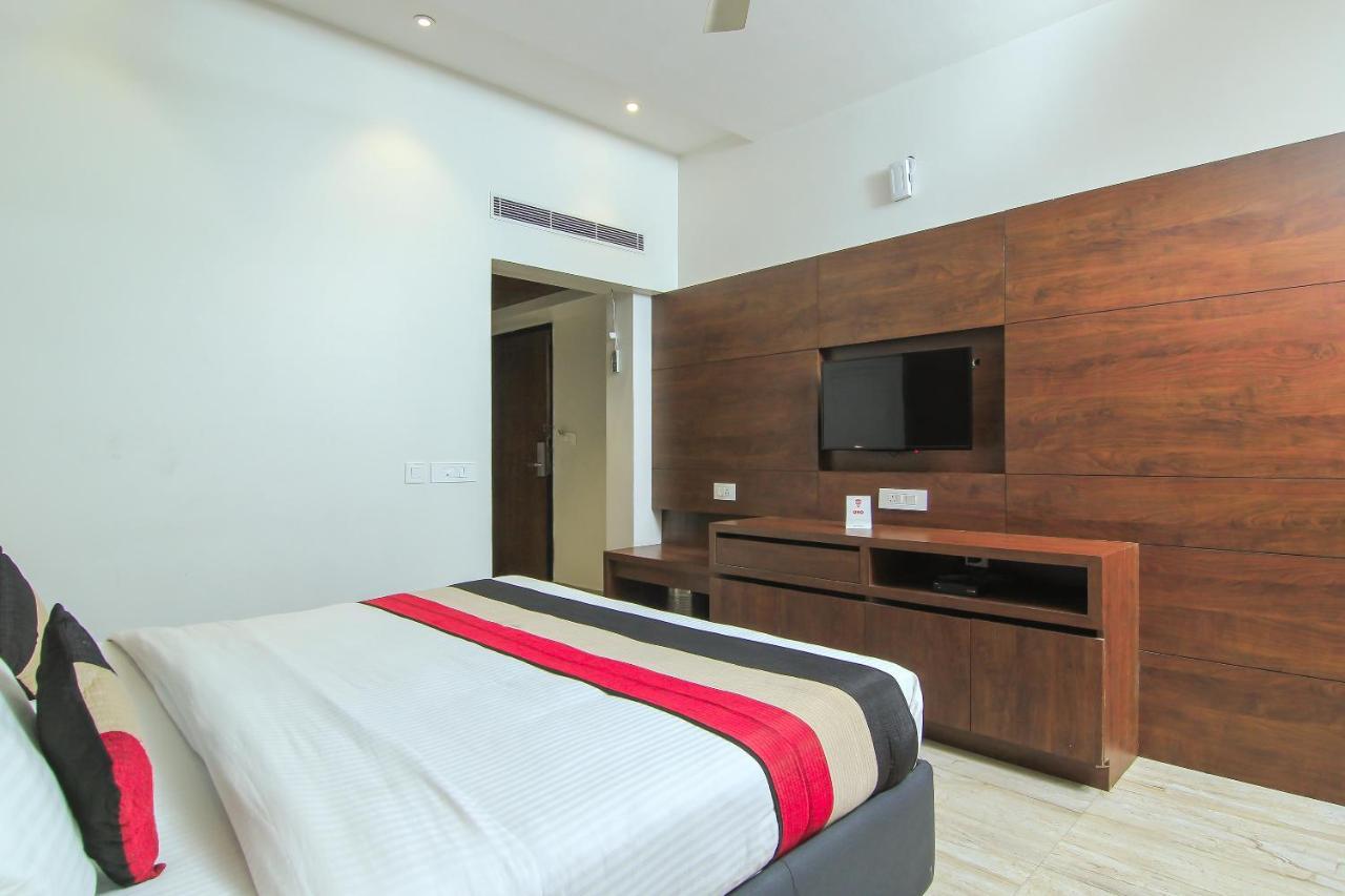 Oyo 1358 Hotel Crossroad