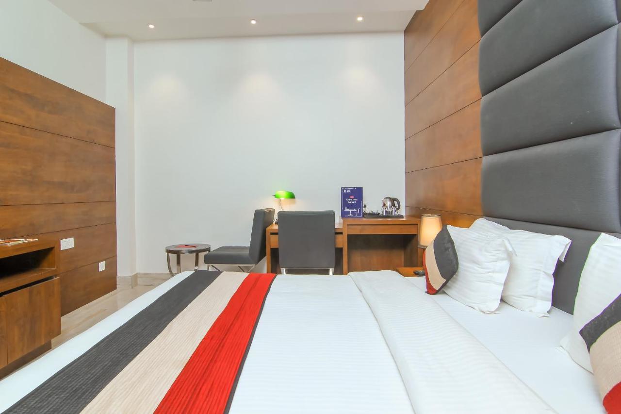 Oyo 1358 Hotel Crossroad Lucknow