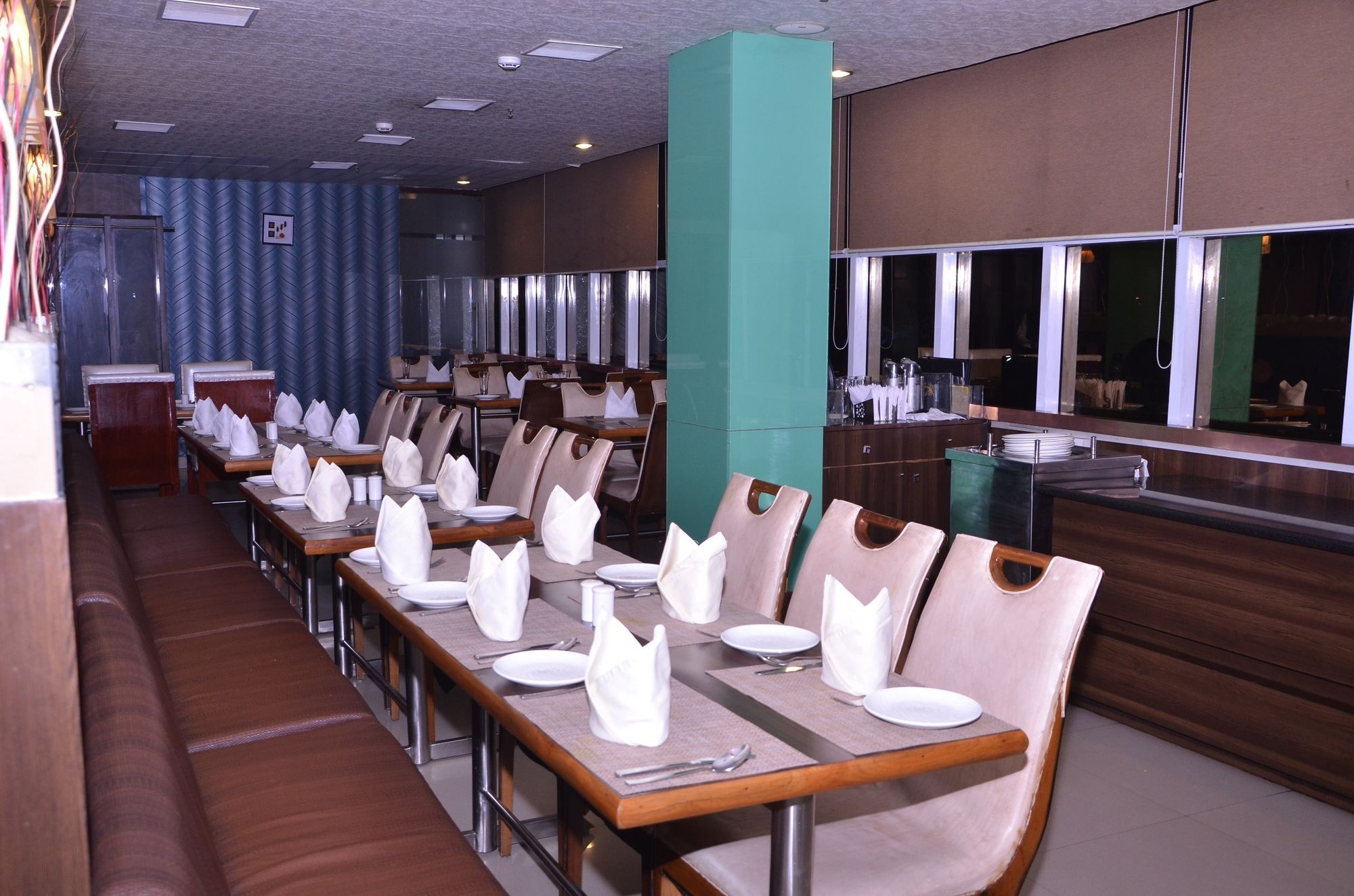 Deluxe Hotel Lucknow